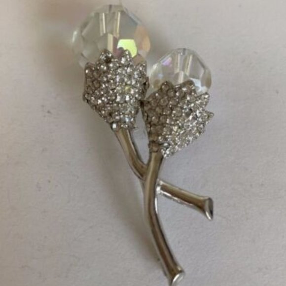 Hattie Carnegie Silver Double Flower Clear Crystal Brooch Pin - Picture 1 of 11